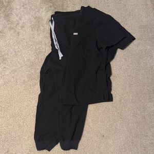XL Figs Black Scrub Set (petite pant)